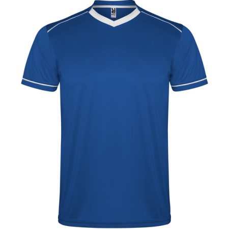 Póló és nadrág sportos együttese